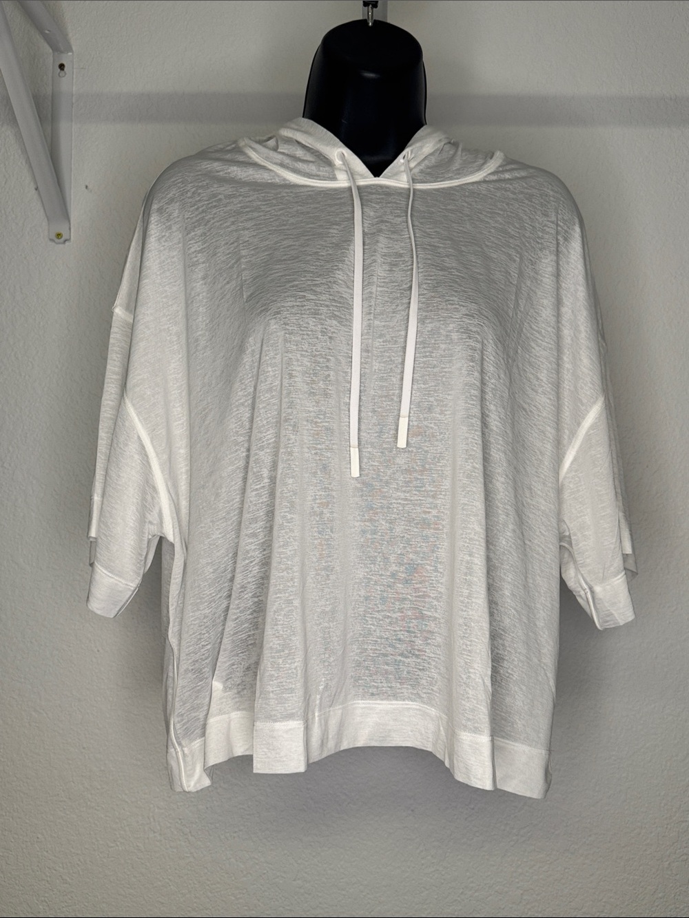 Athleta White Vapor Hooded Tee Size Medium